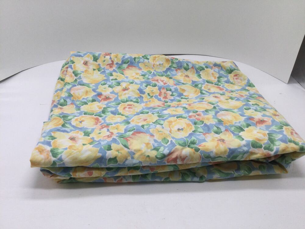 Vintage Discontinued Croscill Valance and Curtain Set of 2